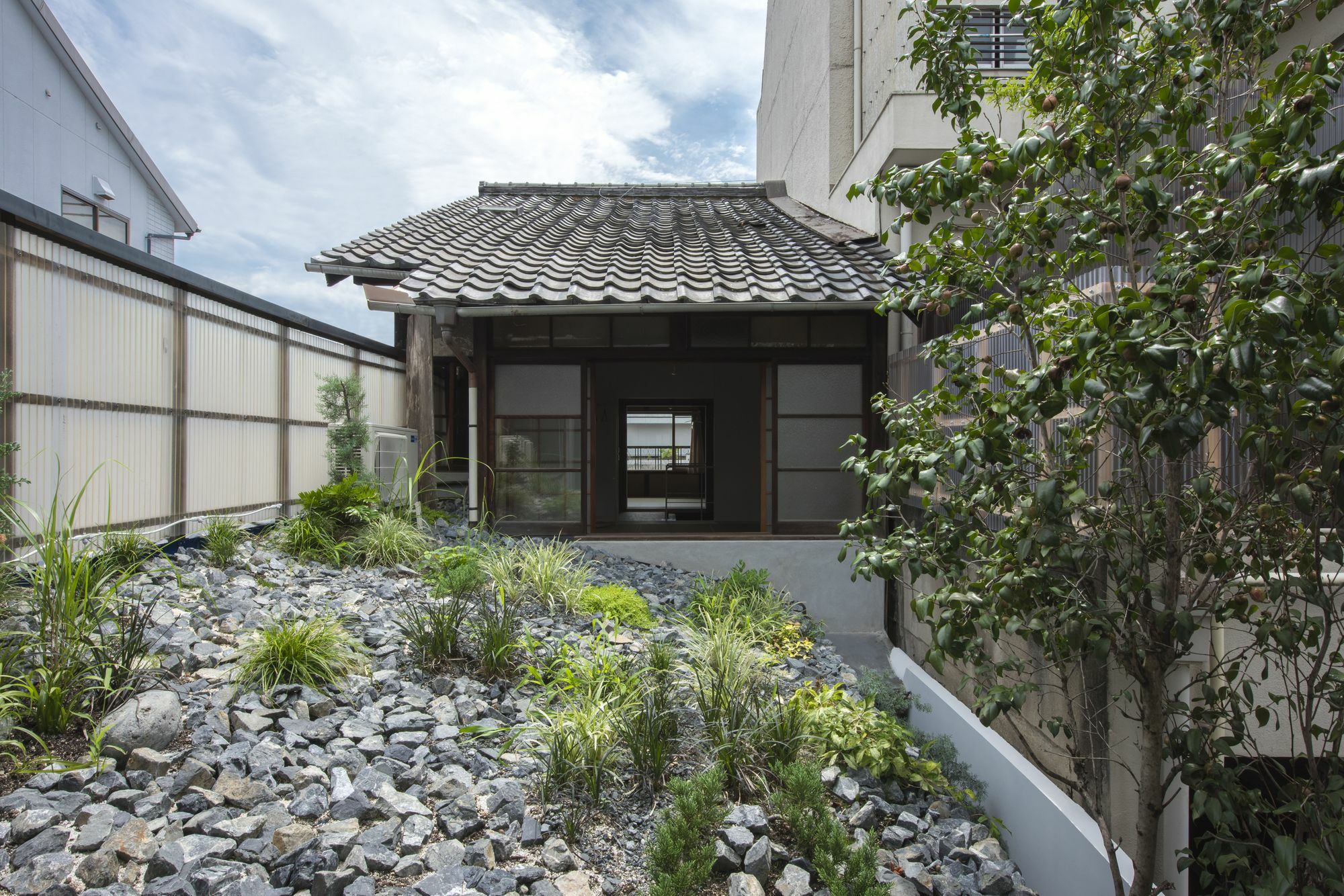 A Day In Khaki Villa Kyoto Exterior photo